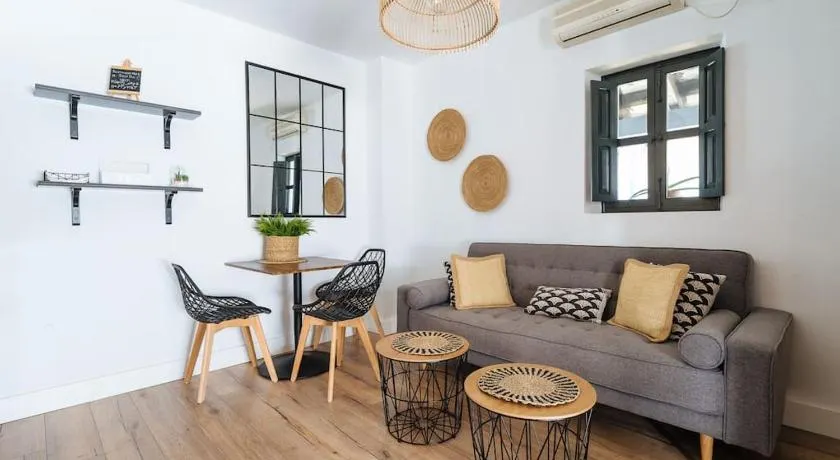 Apartamentos Gadi Corral Siglo XVI - Image 1