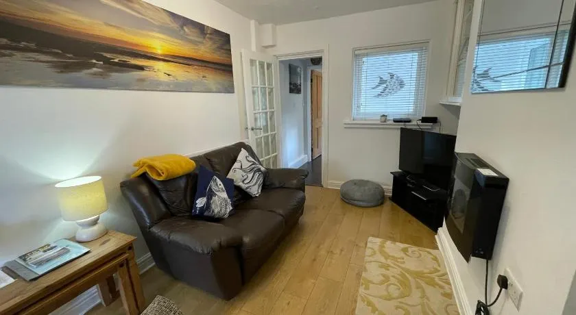 Trout Cottage - Image 1