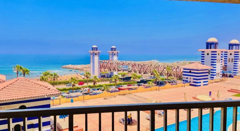 The Blue Porto Tower Hotel - Image 1