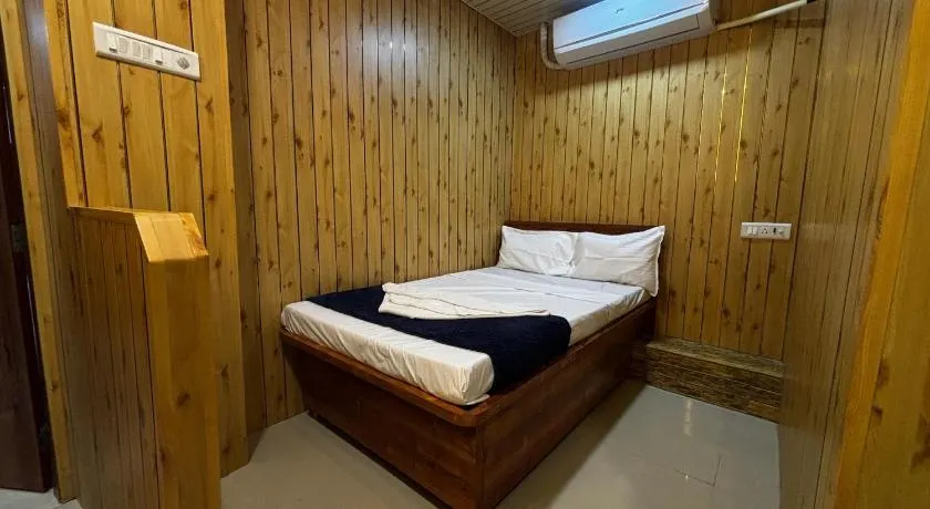 Pks hotel shahanai - Image 1