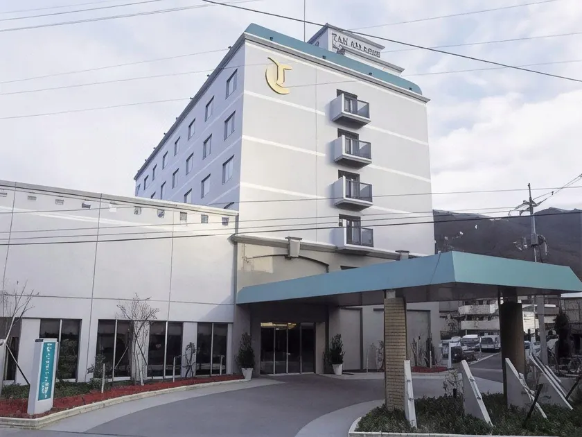 Takahashi Kokusai Hotel - Image 1