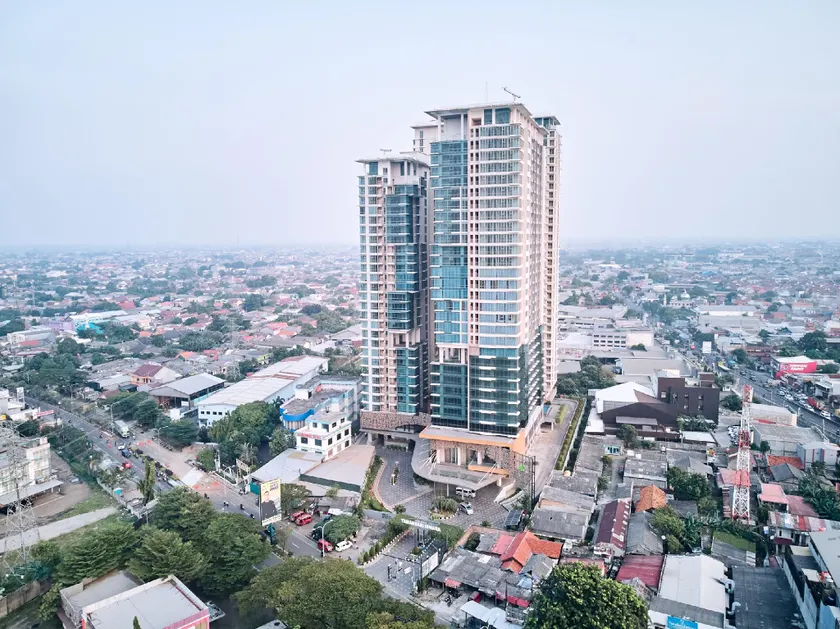 Horison Suite & Residences Iswara Bekasi - Image 1
