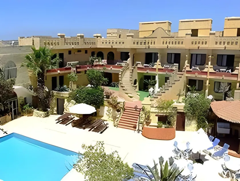 Cornucopia Hotel - Image 1