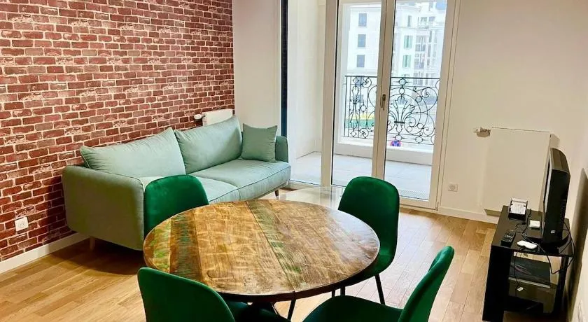 Appartment near lake Panorama and Paris - Image 1