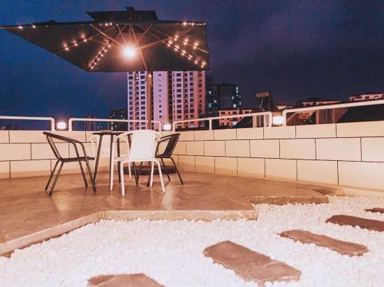 Weidingmao Apartment - Image 1