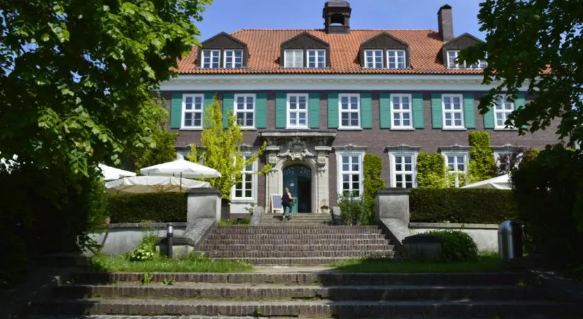 Bio- und Gesundheitshotel Gutshaus Stellshagen - Image 1