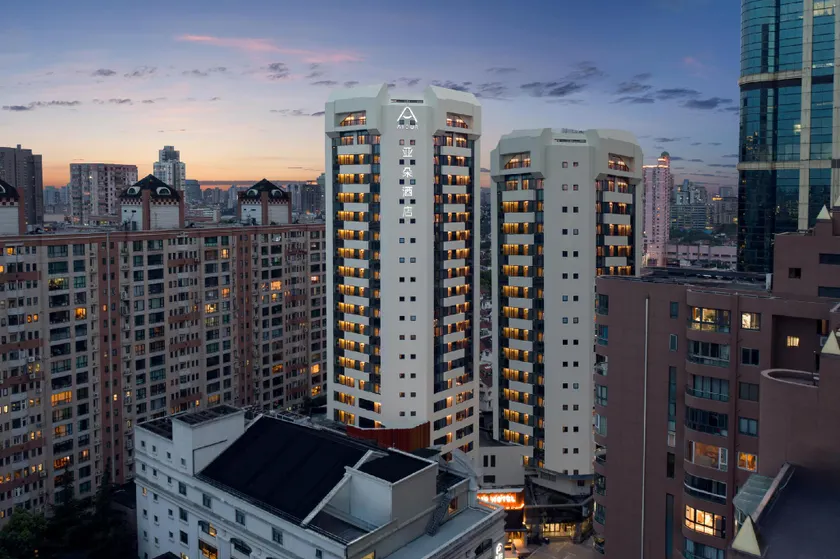 Atour Hotel Shanghai Jing'an Temple West Nanjing Road - Image 1