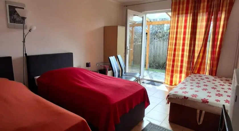 Wandlitz-Pension Dampflok - Image 1