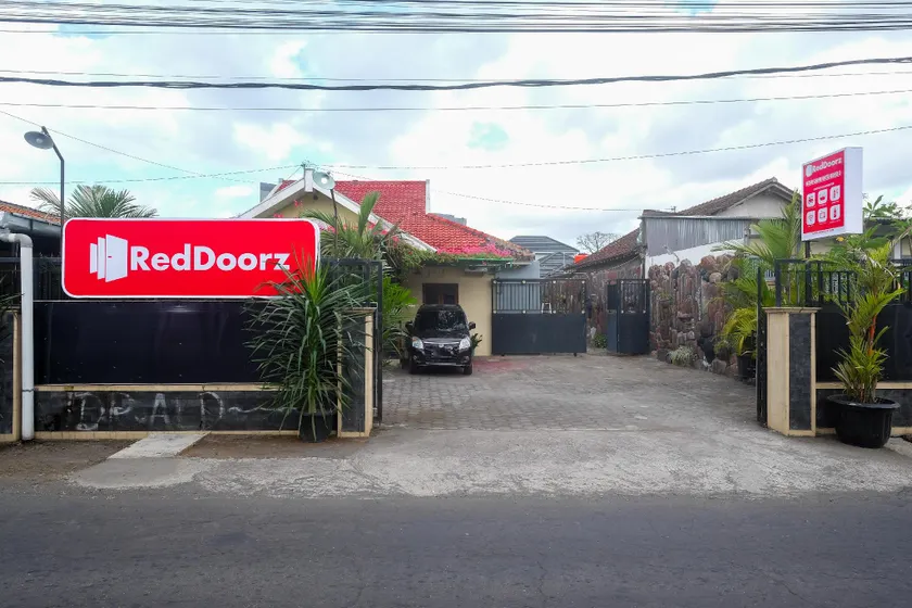 RedDoorz near Candi Ratu Boko 2 - Image 1