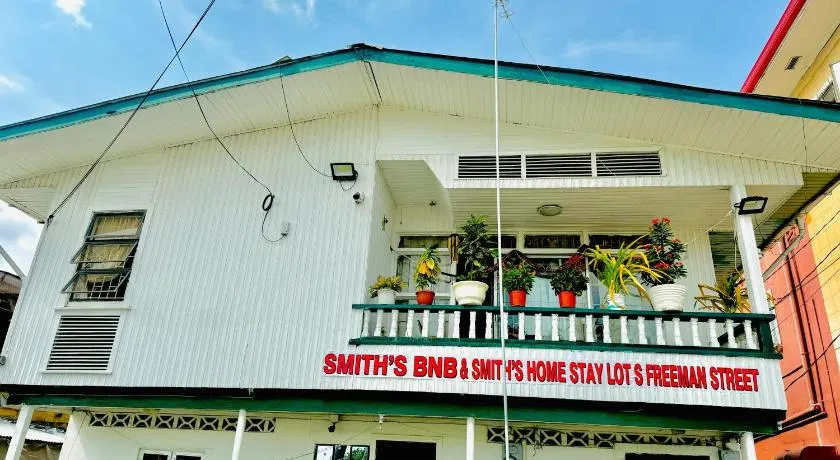 SMITH'S BNB ROOMS - Image 1