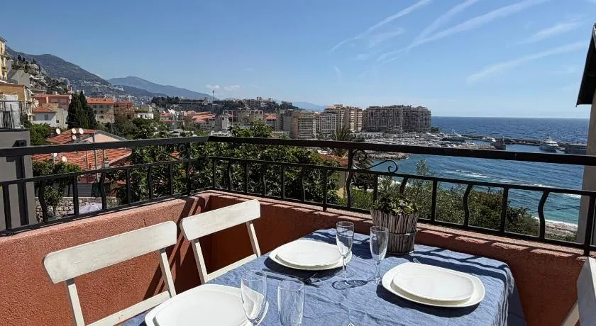 Spacieux triplex avec vue mer, proche de Monaco, 54 m2 - Image 1