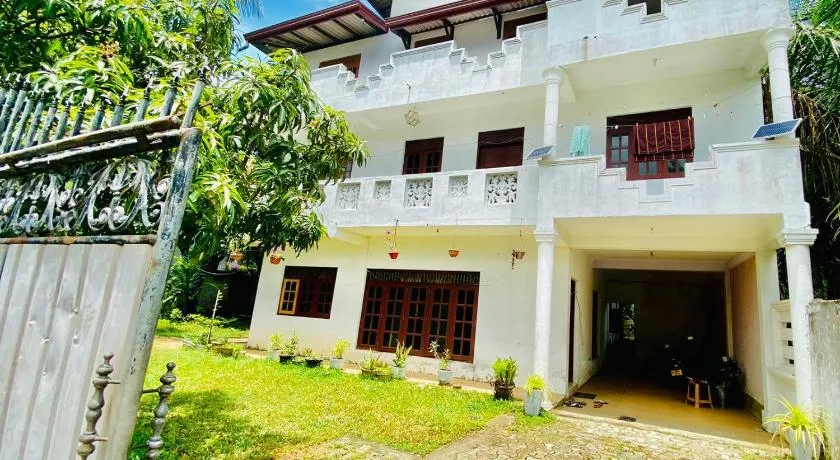 Hamba Hostel for Safari - Image 1