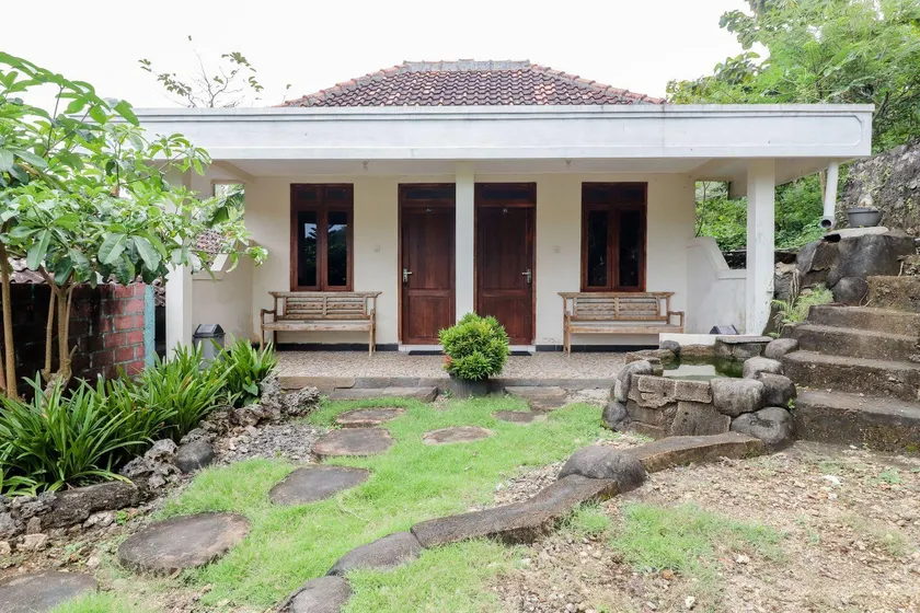 Rock Garden Homestay & Resto - Image 1