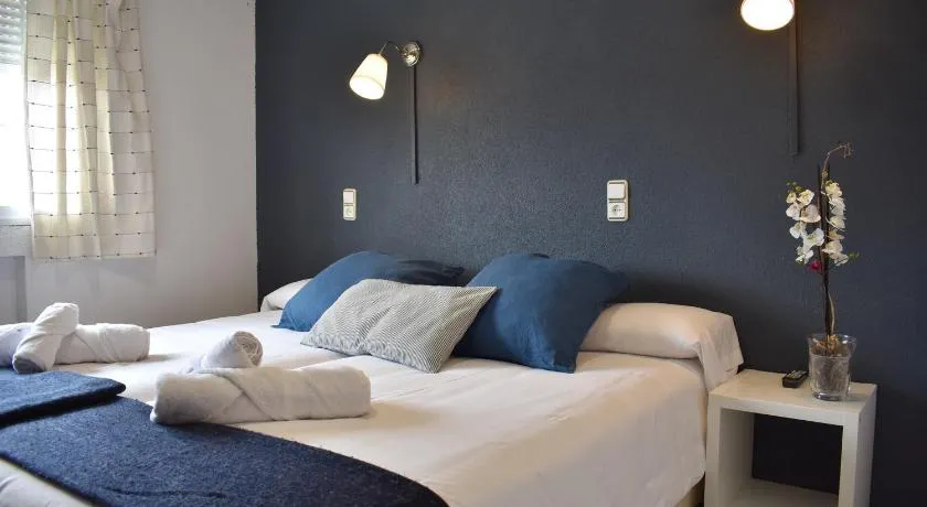 Hotel El Ancla - Image 1