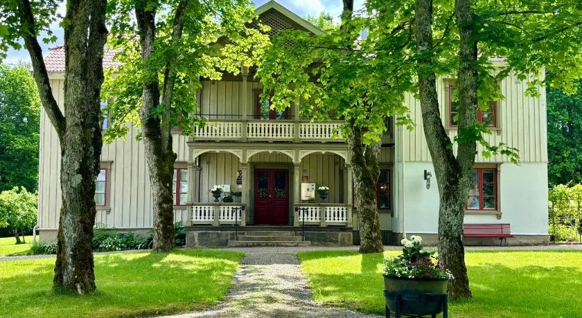 Lydde Gård - Image 1