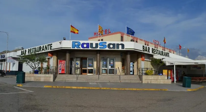 Hotel Rausan - Image 1