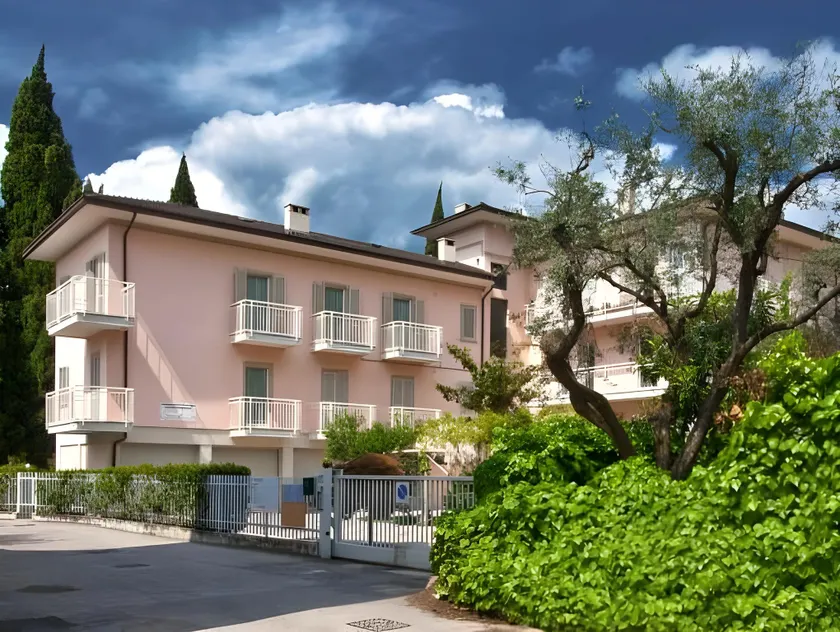 Casa al Cor Apartments - Image 1