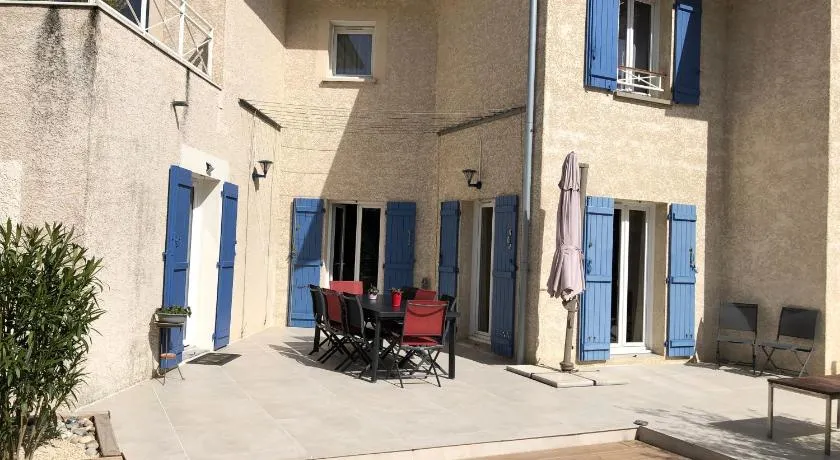 1 chambre indépendante dans maison - Image 1