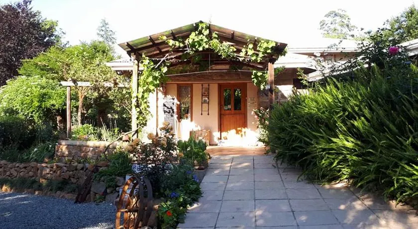 Country Lane Guesthouse - Image 1