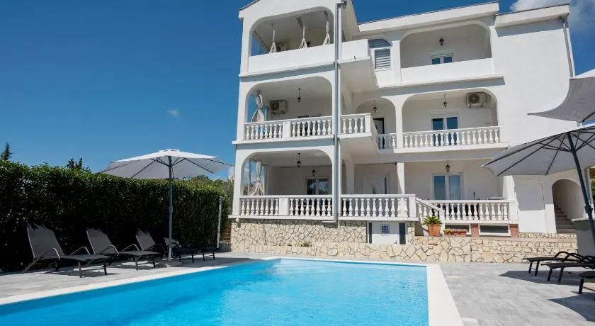 Villa Natura with private pool - Image 1