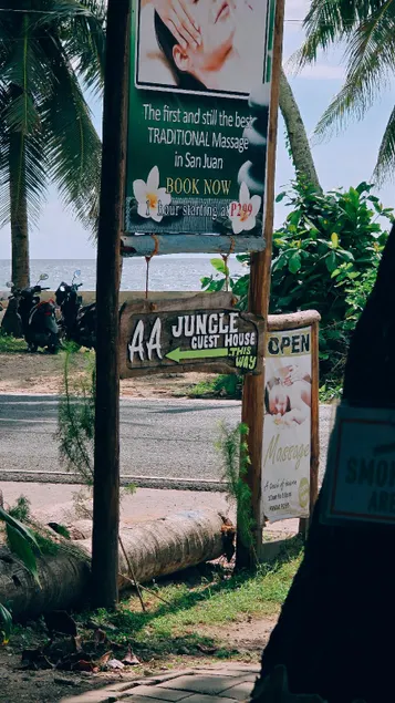 Island Panda's Budget Guesthouse - Image 1