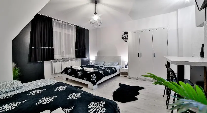 Apartamenty Czarna Perła z jacuzzi w cenie - mini strefa spa - blisko basenów termalnych - Image 1