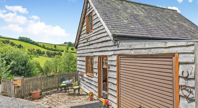 Dingle Cottage - Image 1