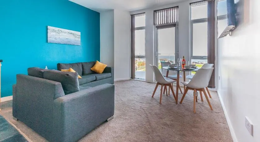 Fiveway Apartments - Image 1