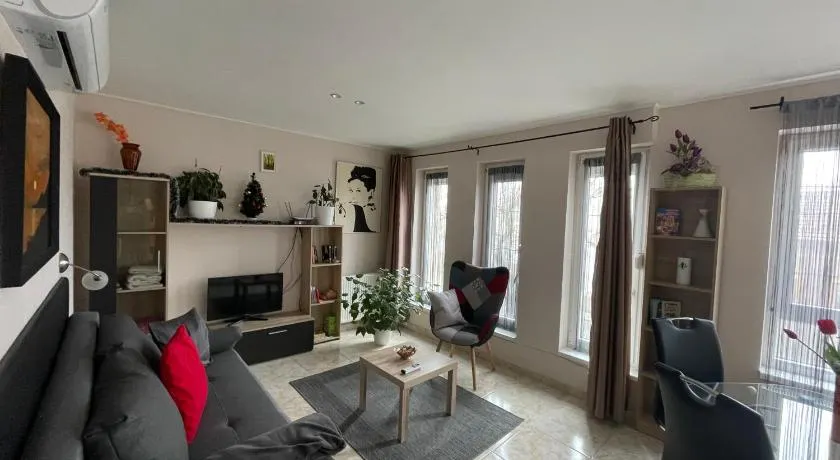 Nyíl Apartman wellnes - Image 1