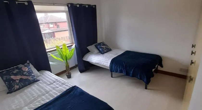 Luxury Family 3 Bedroom House - room - Image 1