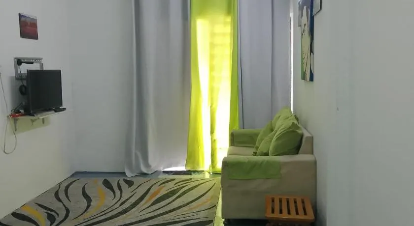Budget Homestay Impiana Adril - Image 1