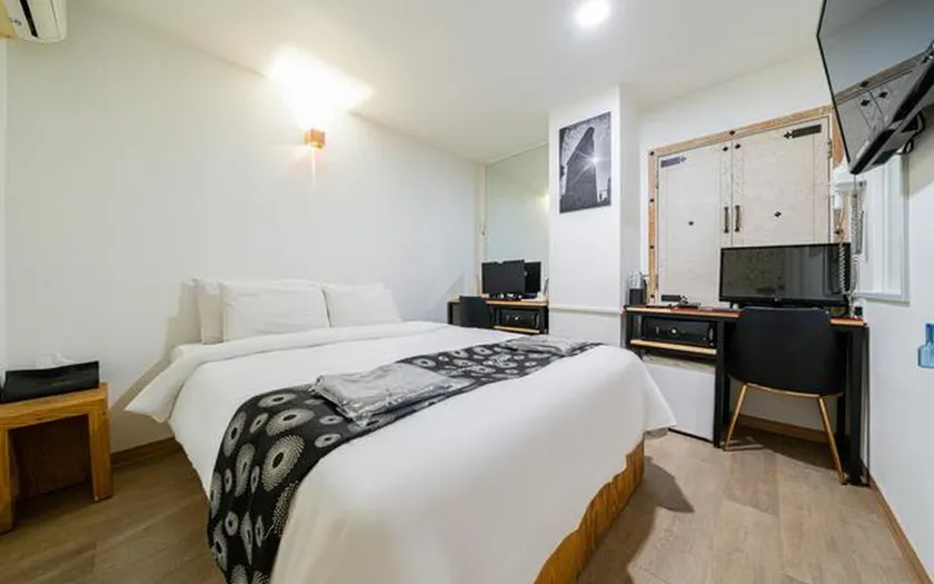 Goyang Hwajeong VOLE Hotel - Image 1