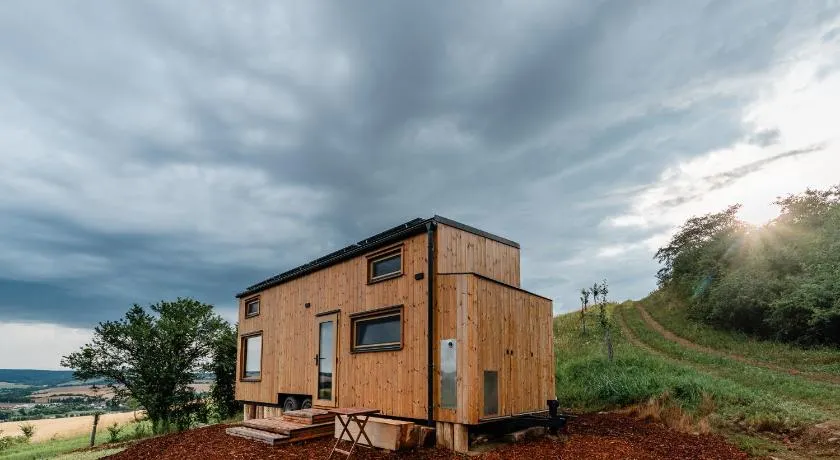 Glamping Meze Samota 30min od Brna - Image 1