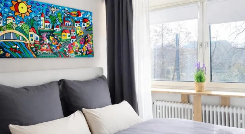 Metropolitan Stay - Image 1