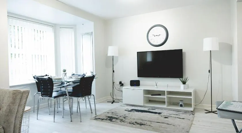 Sunderland City Centre Cosy 2 Bed Apartment - Image 1