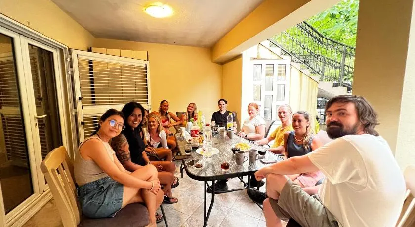 NEWBORN Hostel Budva - Image 1