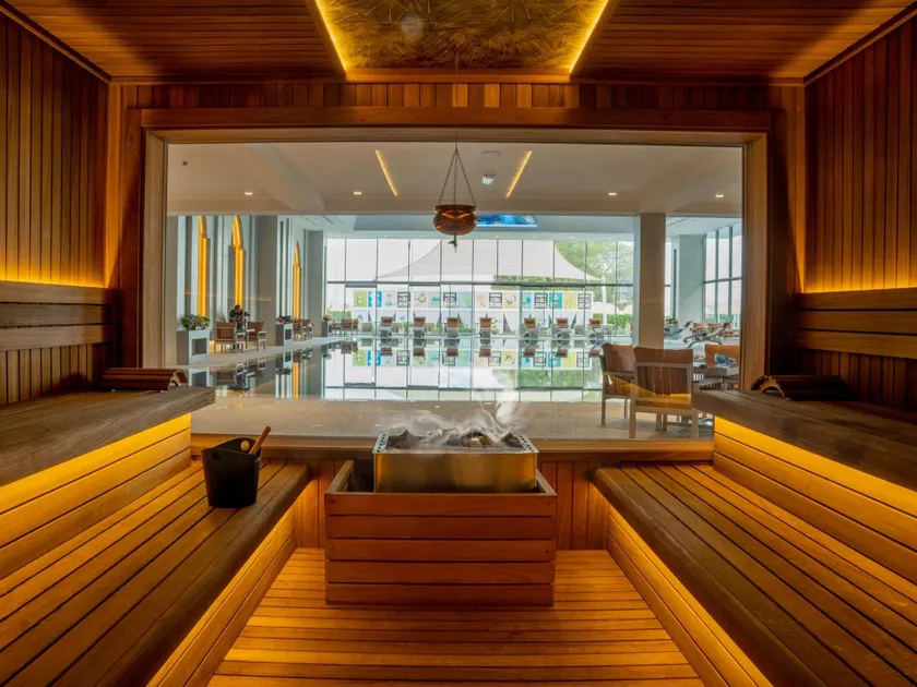 Babylon Rotana Hotel - Image 1