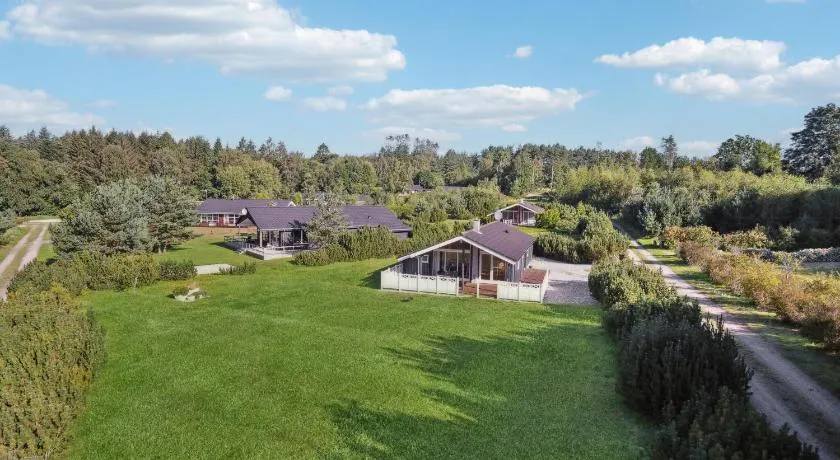 Awesome Home In Ebeltoft With 3 Bedrooms, Sauna And Wifi - Image 1