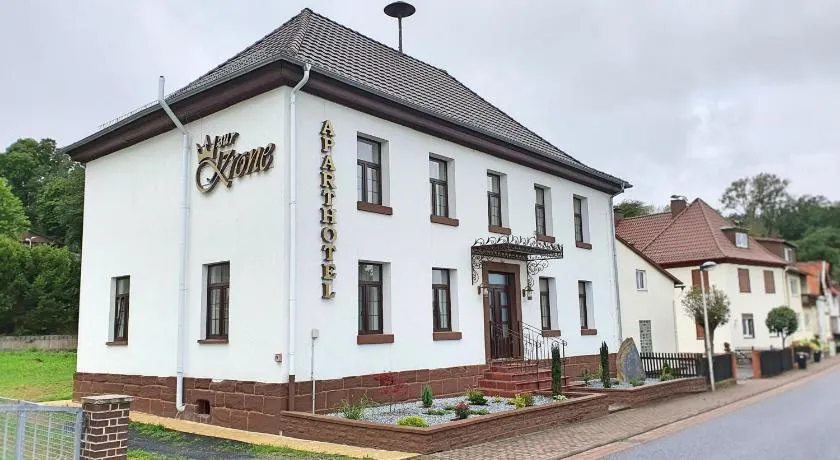 Zur Krone Aparthotel - Image 1