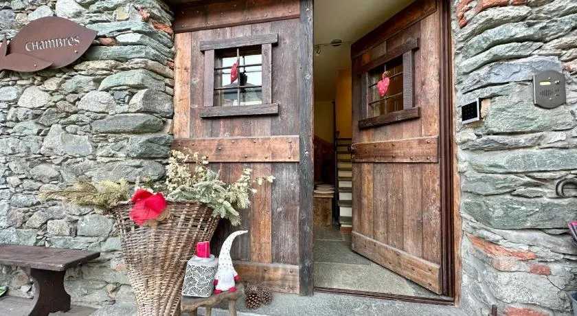 Maison Rosset agriturismo, CAMERE, appartamenti e spa in Valle d'Aosta - Image 1