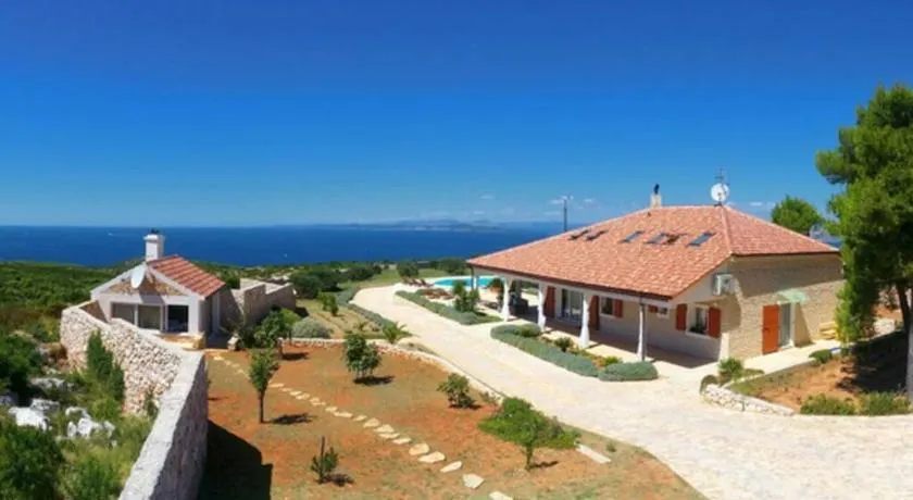 Villa de Pinus - Image 1