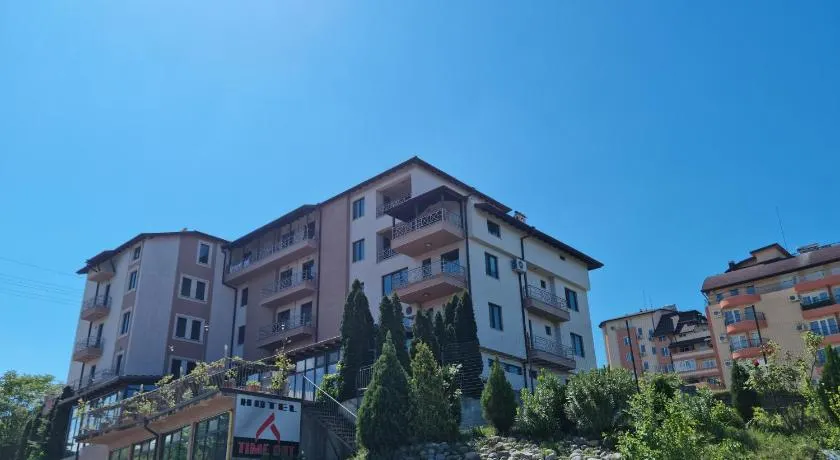TimeOut Hotel Sandanski - Image 1