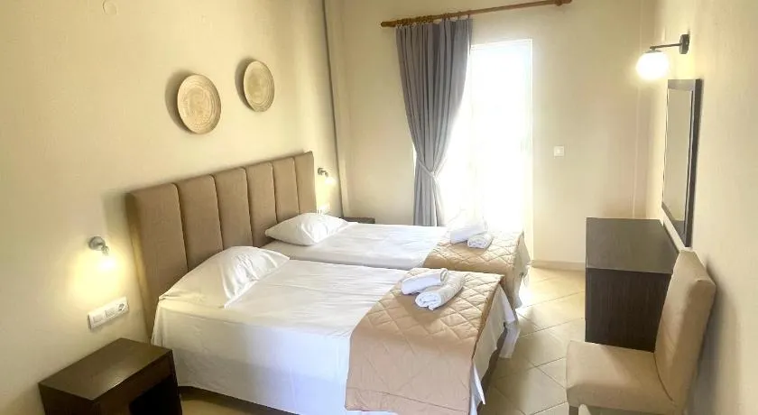 Oasis Beach Club - Image 1