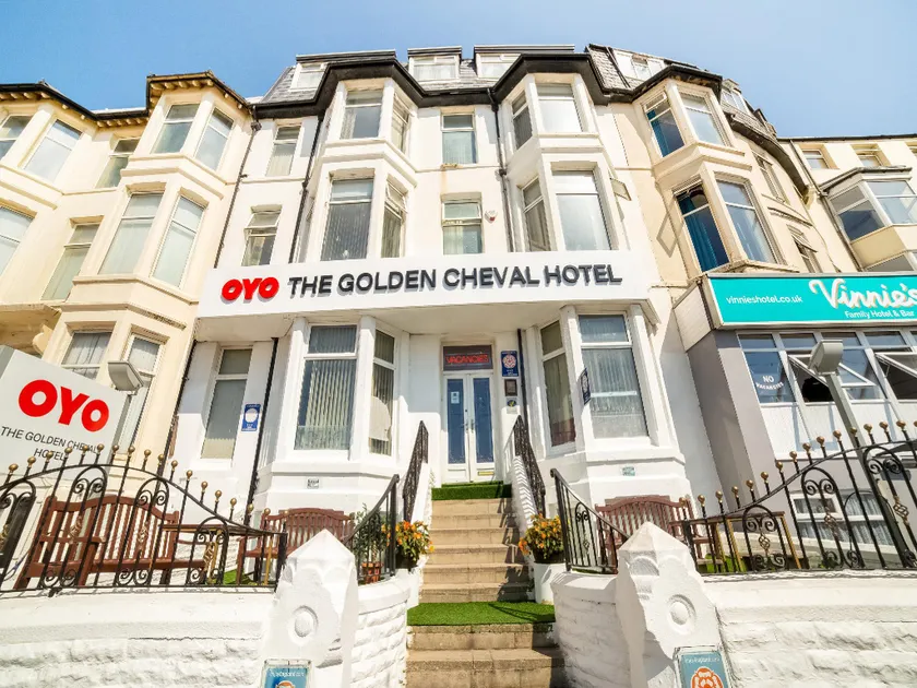 HOTEL BLUE OCEAN - Call For Cheap Prices - Check In Until 3AM - Image 1