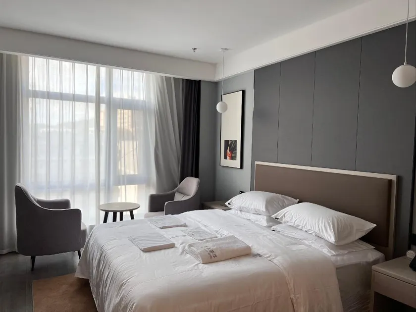 Ganquan Hotel - Image 1