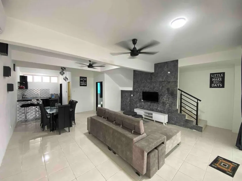 Suria Villa @ 5 mins A'famosa Resort - Image 1
