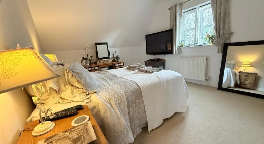 Silsoe Cottage B&B - Woodland View Room - Image 1