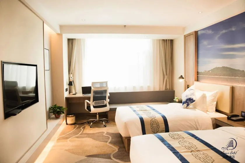 Mome Hotel - Image 1