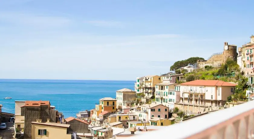 Live in The Heart of 5 Terre - Image 1
