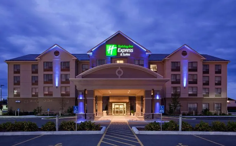 Holiday Inn Express & Suites New Liskeard - Image 1